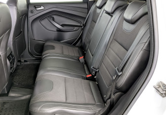 Подержанный автомобиль Ford Kuga 2013 года (12 фото)