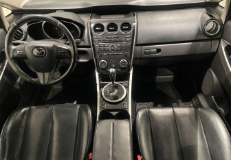 Подержанный автомобиль Mazda CX-7 2011 года (10 фото)