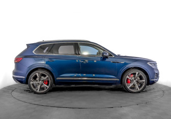 Подержанный автомобиль Volkswagen Touareg 2022 года (4 фото)