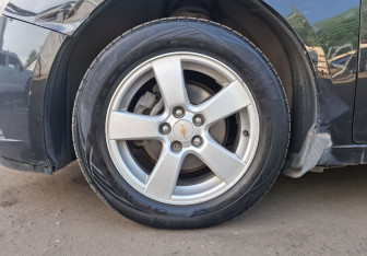 Подержанный автомобиль Chevrolet Cruze Sedan 2012 года (9 фото)