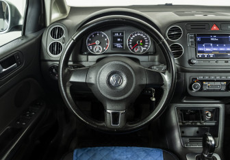 Подержанный автомобиль Volkswagen Golf Plus 2011 года (10 фото)
