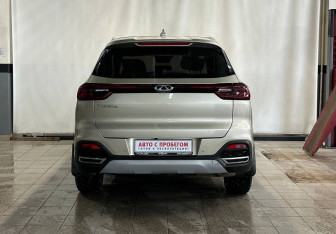 Подержанный автомобиль Chery Tiggo 8 2021 года (6 фото)