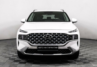 Подержанный автомобиль Hyundai Santa Fe 2022 года (2 фото)