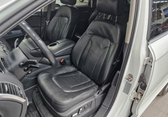 Подержанный автомобиль Audi Q7 2014 года (19 фото)