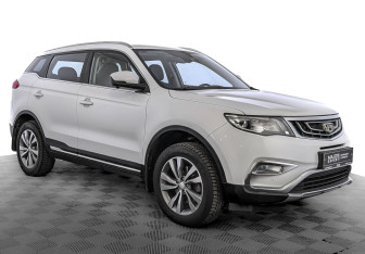 Подержанный автомобиль Geely Atlas 2019 года (3 фото)