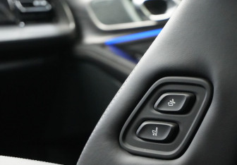 Подержанный автомобиль GAC GS8 2024 года (26 фото)