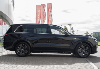 Новый LiXiang L9 2024 (4 фото)