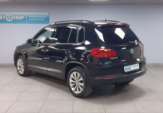 Подержанный автомобиль Volkswagen Tiguan 2015 года (7 фото)
