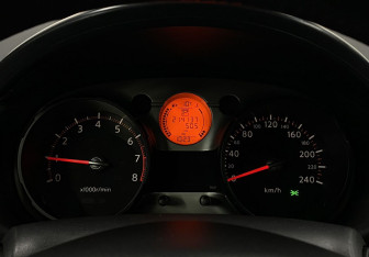 Подержанный автомобиль Nissan Qashqai 2007 года (22 фото)