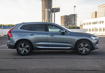 Подержанный автомобиль Volvo XC60 2021 года (4 фото)