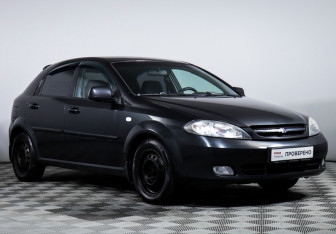 Подержанный автомобиль Chevrolet Lacetti Hatchback 2011 года (3 фото)
