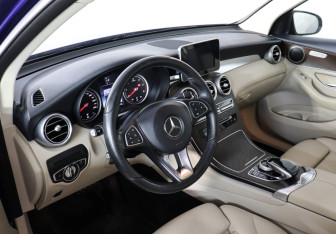 Подержанный автомобиль Mercedes-Benz GLC Coupe 2017 года (9 фото)