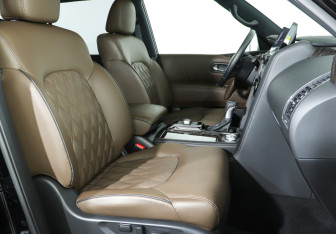 Подержанный автомобиль Nissan Armada 2023 года (17 фото)