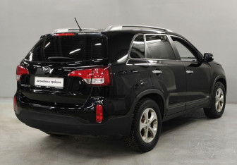 Подержанный автомобиль Kia Sorento 2014 года (5 фото)