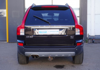 Подержанный автомобиль Volvo XC90 2010 года (6 фото)