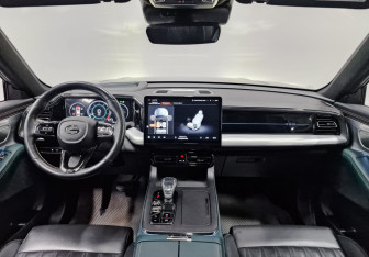 Подержанный автомобиль GAC GS8 2023 года (13 фото)