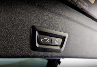 Подержанный автомобиль BMW X6 2020 года (28 фото)