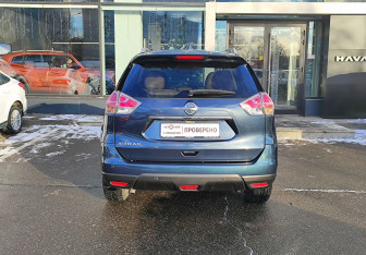 Подержанный автомобиль Nissan X-Trail 2017 года (6 фото)