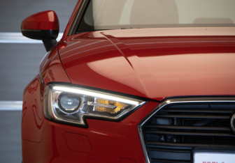 Подержанный автомобиль Audi A3 Sedan 2017 года (37 фото)