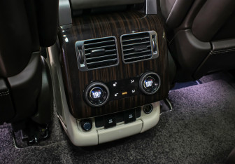 Подержанный автомобиль Land Rover Range Rover 2020 года (20 фото)