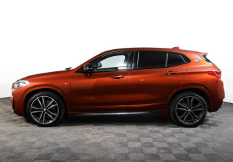 Подержанный автомобиль BMW X2 2018 года (8 фото)