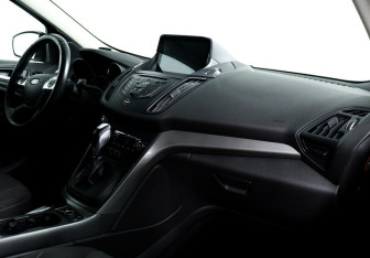 Подержанный автомобиль Ford Kuga 2015 года (7 фото)