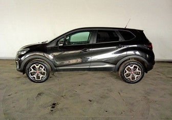 Подержанный автомобиль Renault Kaptur 2018 года (7 фото)