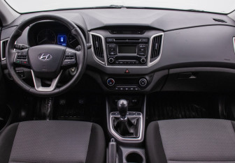 Подержанный автомобиль Hyundai Creta 2017 года (13 фото)