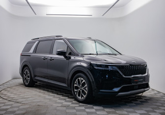 Подержанный автомобиль Kia Carnival 2020 года (3 фото)