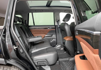 Подержанный автомобиль GAC GS8 2021 года (16 фото)