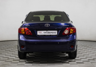 Подержанный автомобиль Toyota Corolla Sedan 2008 года (6 фото)