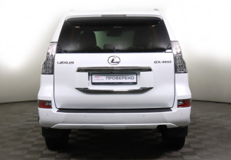 Подержанный автомобиль Lexus GX 2016 года (6 фото)