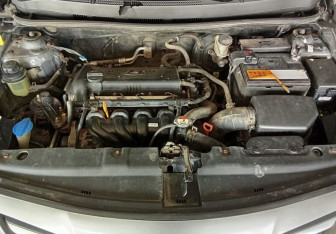 Подержанный автомобиль Hyundai Solaris Sedan 2014 года (16 фото)