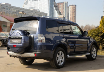 Подержанный автомобиль Mitsubishi Pajero 2007 года (4 фото)