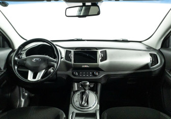 Подержанный автомобиль Kia Sportage 2015 года (8 фото)