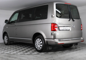 Подержанный автомобиль Volkswagen Caravelle 2018 года (7 фото)