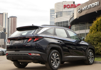 Подержанный автомобиль Hyundai Tucson 2022 года (4 фото)