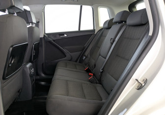 Подержанный автомобиль Volkswagen Tiguan 2012 года (10 фото)