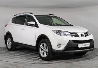 Подержанный автомобиль Toyota RAV4 2013 года (3 фото)