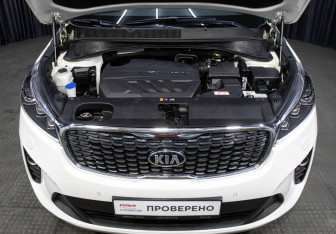Подержанный автомобиль Kia Sorento 2019 года (9 фото)