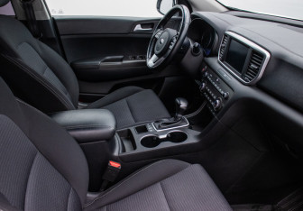 Подержанный автомобиль Kia Sportage 2020 года (9 фото)