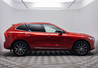 Подержанный автомобиль Volvo XC60 2018 года (6 фото)