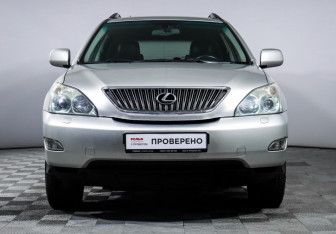 Подержанный автомобиль Lexus RX 2004 года (2 фото)