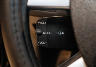 Подержанный автомобиль Ford Focus Sedan 2011 года (13 фото)