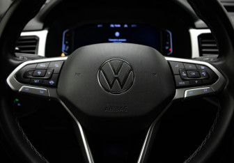 Подержанный автомобиль Volkswagen Teramont 2021 года (10 фото)