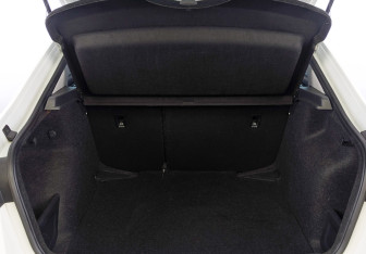 Подержанный автомобиль Skoda Rapid Liftback 2022 года (10 фото)