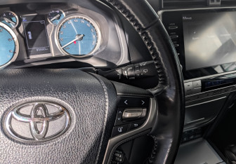Подержанный автомобиль Toyota Land Cruiser Prado 2020 года (27 фото)
