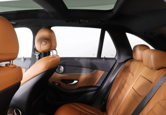Подержанный автомобиль Mercedes-Benz GLC Coupe 2020 года (12 фото)