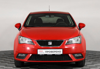 Подержанный автомобиль SEAT Ibiza Hatchback 2013 года (2 фото)