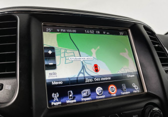 Подержанный автомобиль Jeep Grand Cherokee 2015 года (18 фото)